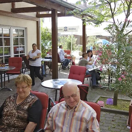 Szálloda Zum Ochsen 3*