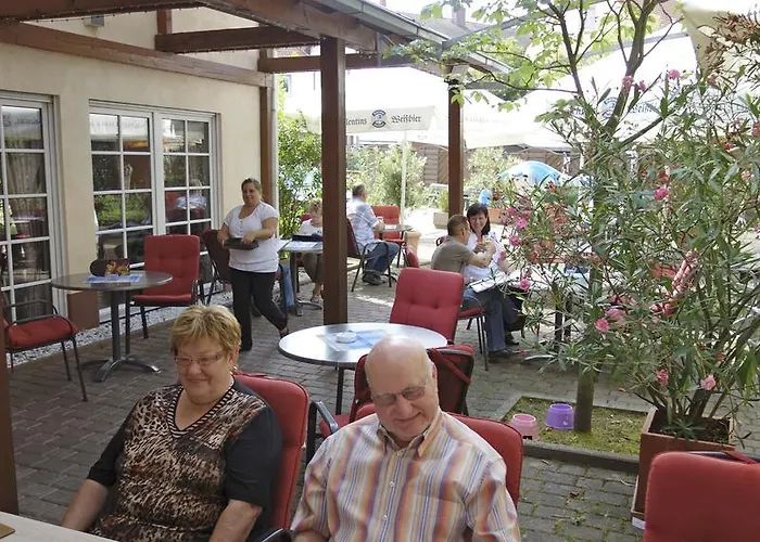 ホテル Zum Ochsen 3*