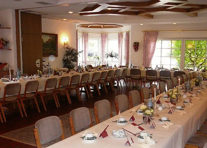 ホテル Zum Ochsen ハウエンシュタイン